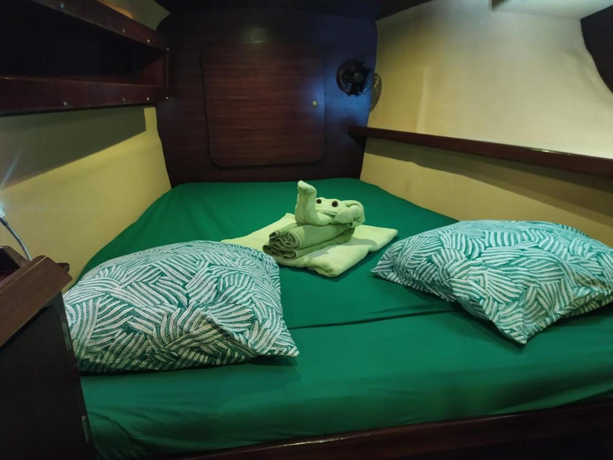 Imagine972 Martinique Bateau Hotel A Quai Le Marin 3 Cabines 3 Salles De Bains 6 Pers Maxi Exterior photo